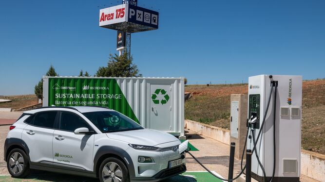 primeros-vehiculos-electricos-Iberdrola-BeePlanet_1588051858_140740374_667x375